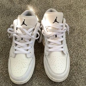 ❗️SOLD❗️ Jordan 1 low size 7Y